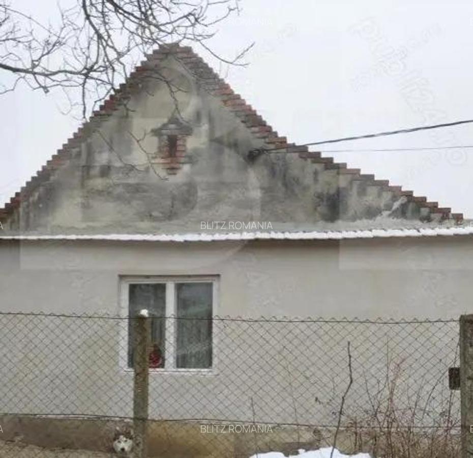 Casa de vanzare intr-o zona lini?tita, sus pe deal, cu priveli?te superba - 7