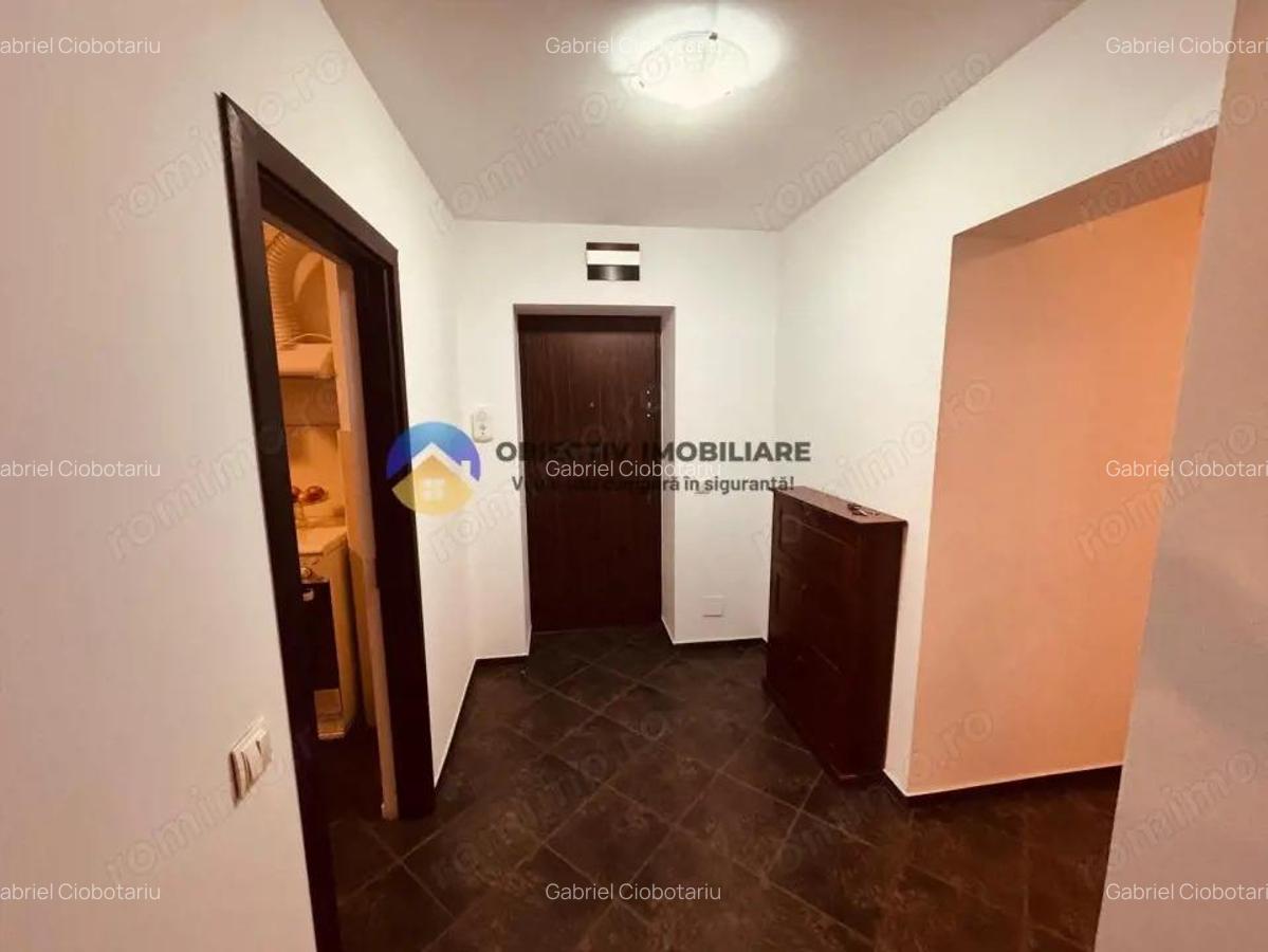 Apartament 3 camere de vanzare Zona 1 Mai - 14