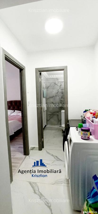Apartament cu 3 camere de vanzare - Zona Micro 16 - 7