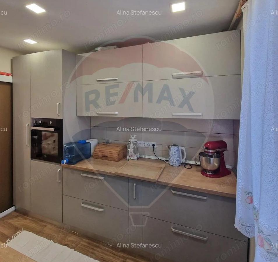 Apartament cu 4 camere de vanzare in zona Ultracentral - 1