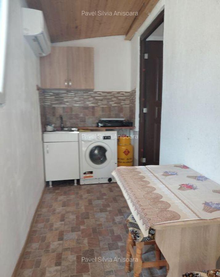 Apartament 1 camera la curte ,str. Traian - 6