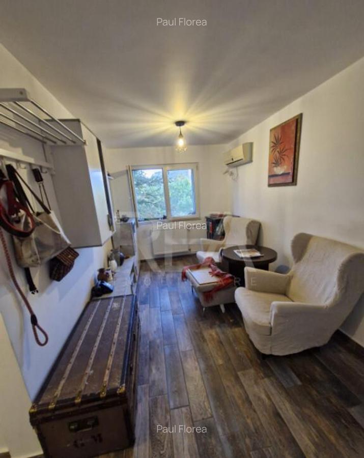 Apartament cu 4 camere la 400 de metri distan?a de metroul - 1