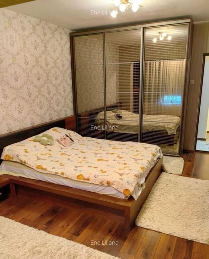 Apartament de vânzare - 4 camere, Strada Tecuci, Bloc Vega - 5