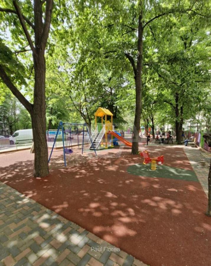 Apartament cu 3 camere de vanzare langa Park Lake la 1300 - 2