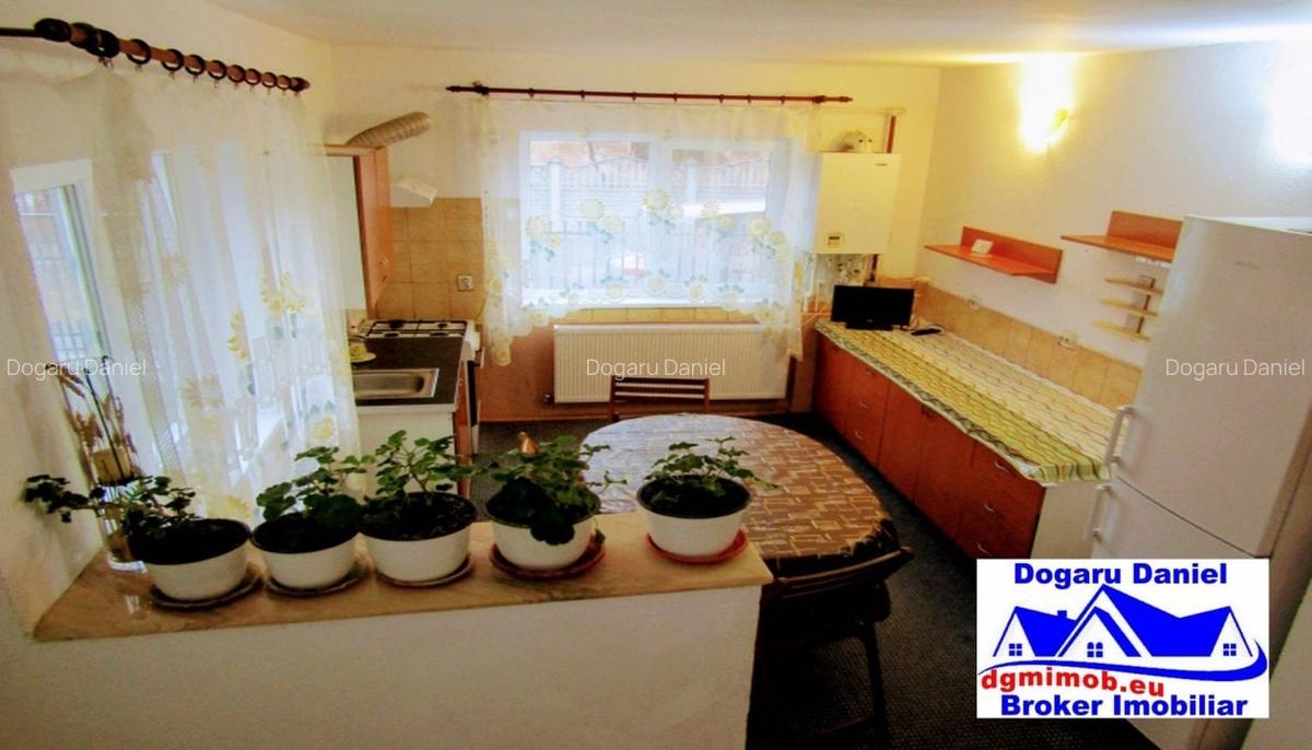 Casă cu 5 camere în Central - 6