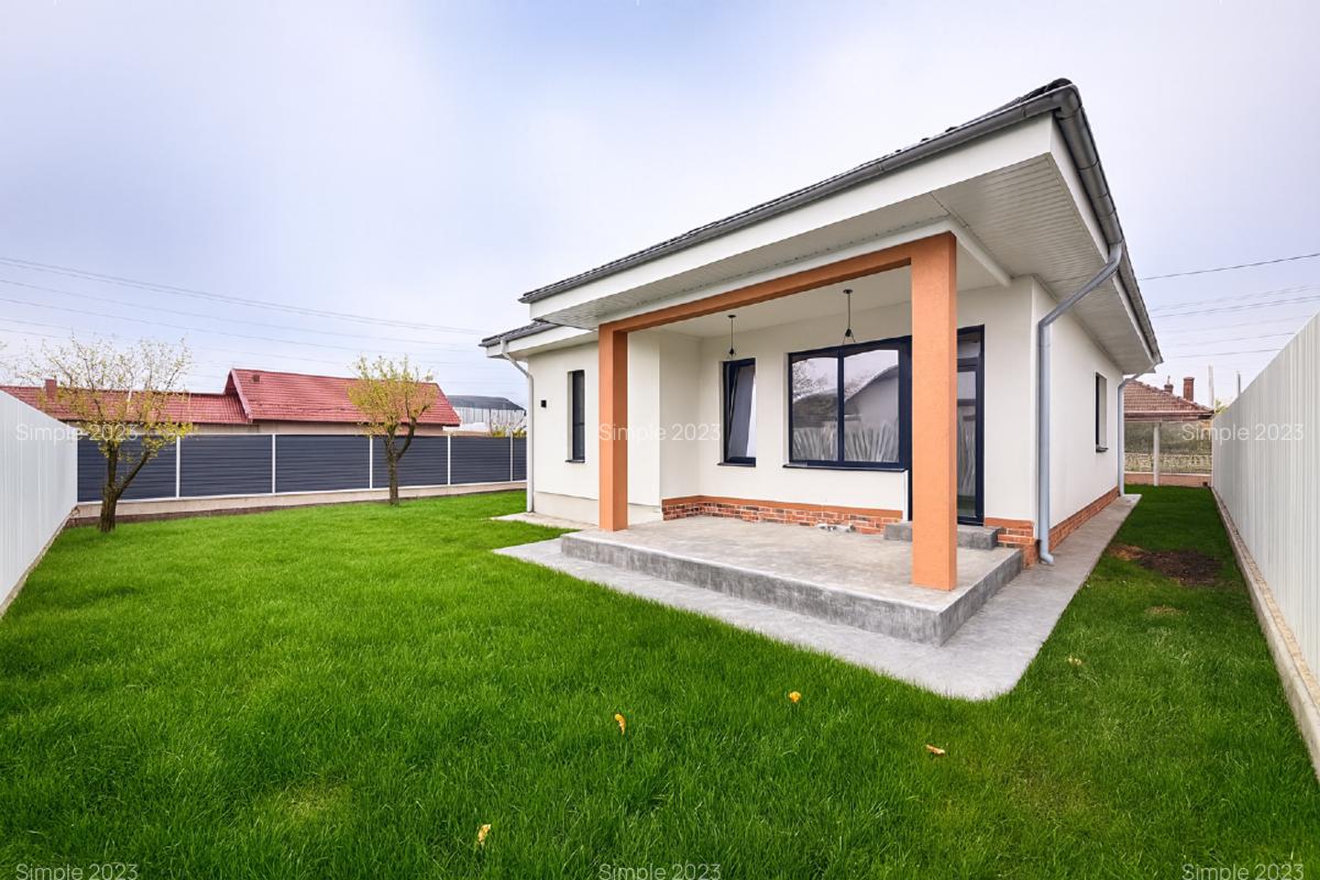 Casă parter 4 camere, acces asfalt + canalizare, apă, gaz, curent în Crevedia - 6