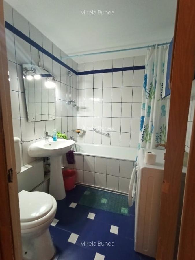 3 camere decomandate cu centrala proprie - 3