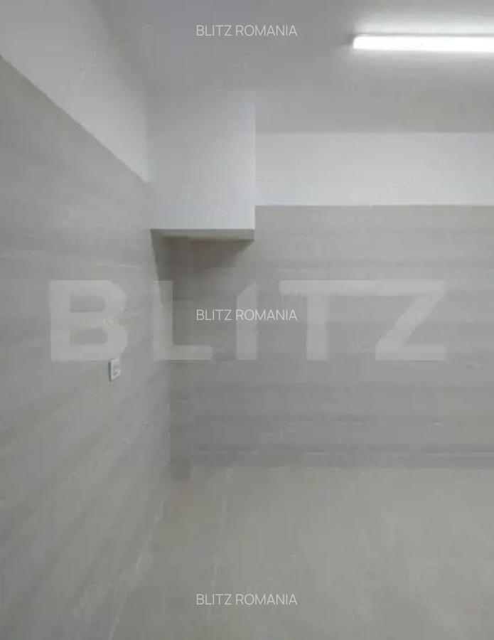 Spatiu comercial stradal, 230 mp, vad pietonal, zona Unirii - 5