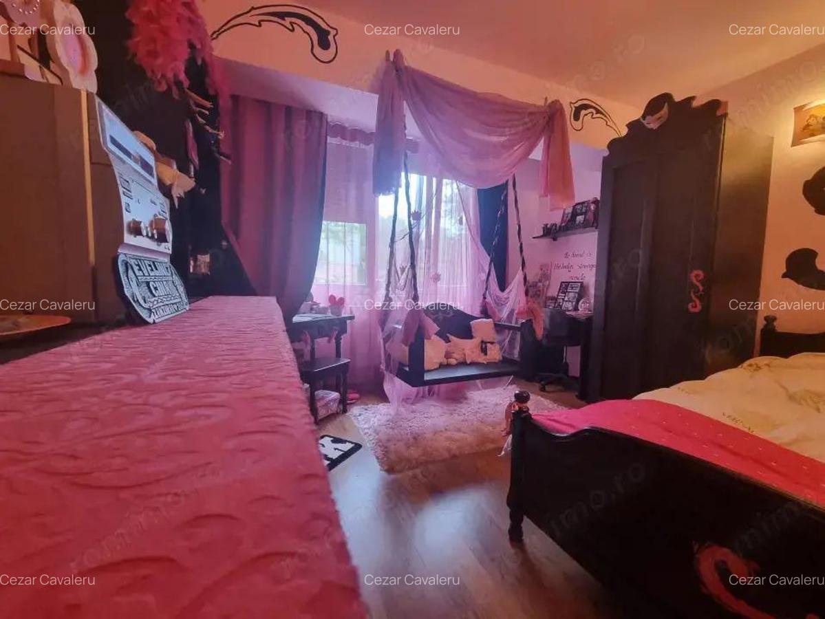 Apartament-spectacol! 3 camere decomandate, etaj 1, Aleea Ghioceilor - 2