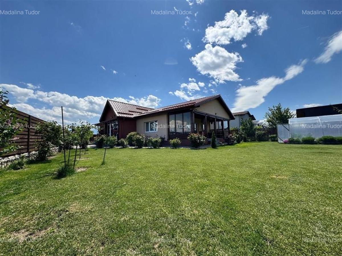 Casa individuala plan parter, mobilata, teren generos amenajat, Sanpetru, Brasov - 2