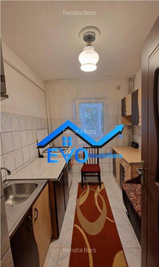 Apartament cu 2 camere, decomandat, et. 2, zona Alexandru-Mi - 6