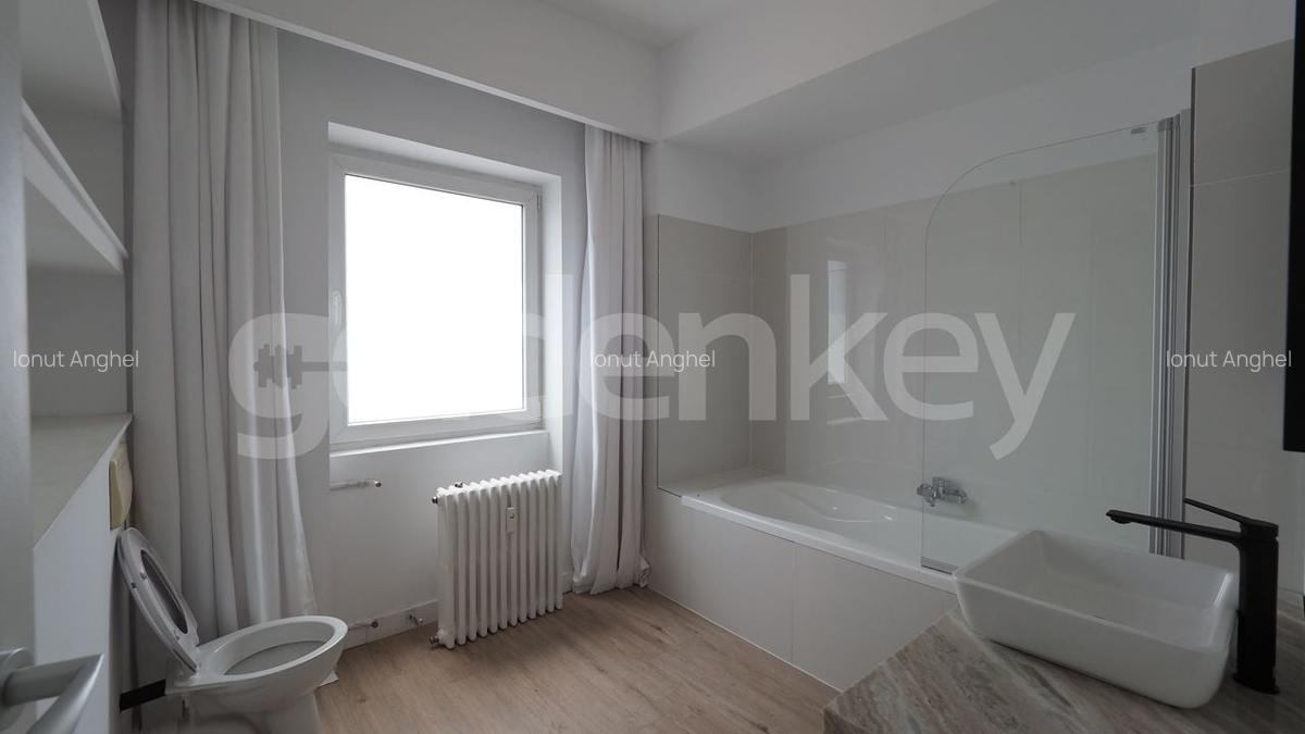 Apartament cu 4 camere decomandat în Eminescu - 12
