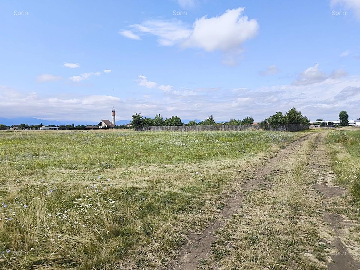 Hărman - Brașov, teren intravilan 450 mp. - 5