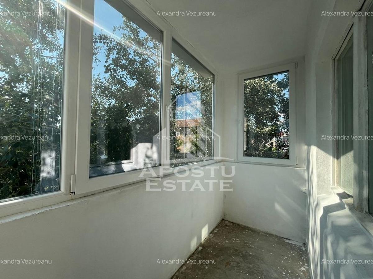 Apartament cu 3 camere, 2 bai, 2 balcoane, garaj sub bloc , Girocului - 9