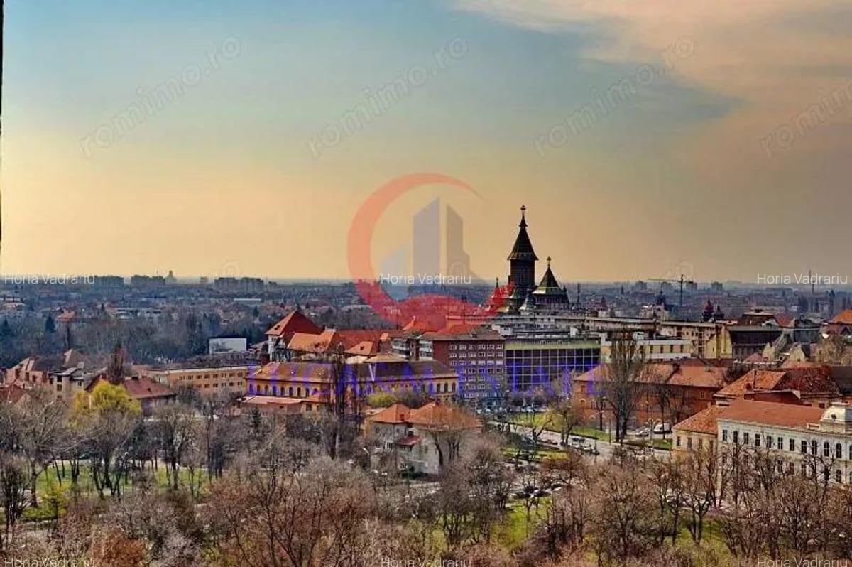 Vila spatioasa cu piscina si teren generos Braytim, Timisoara - 1