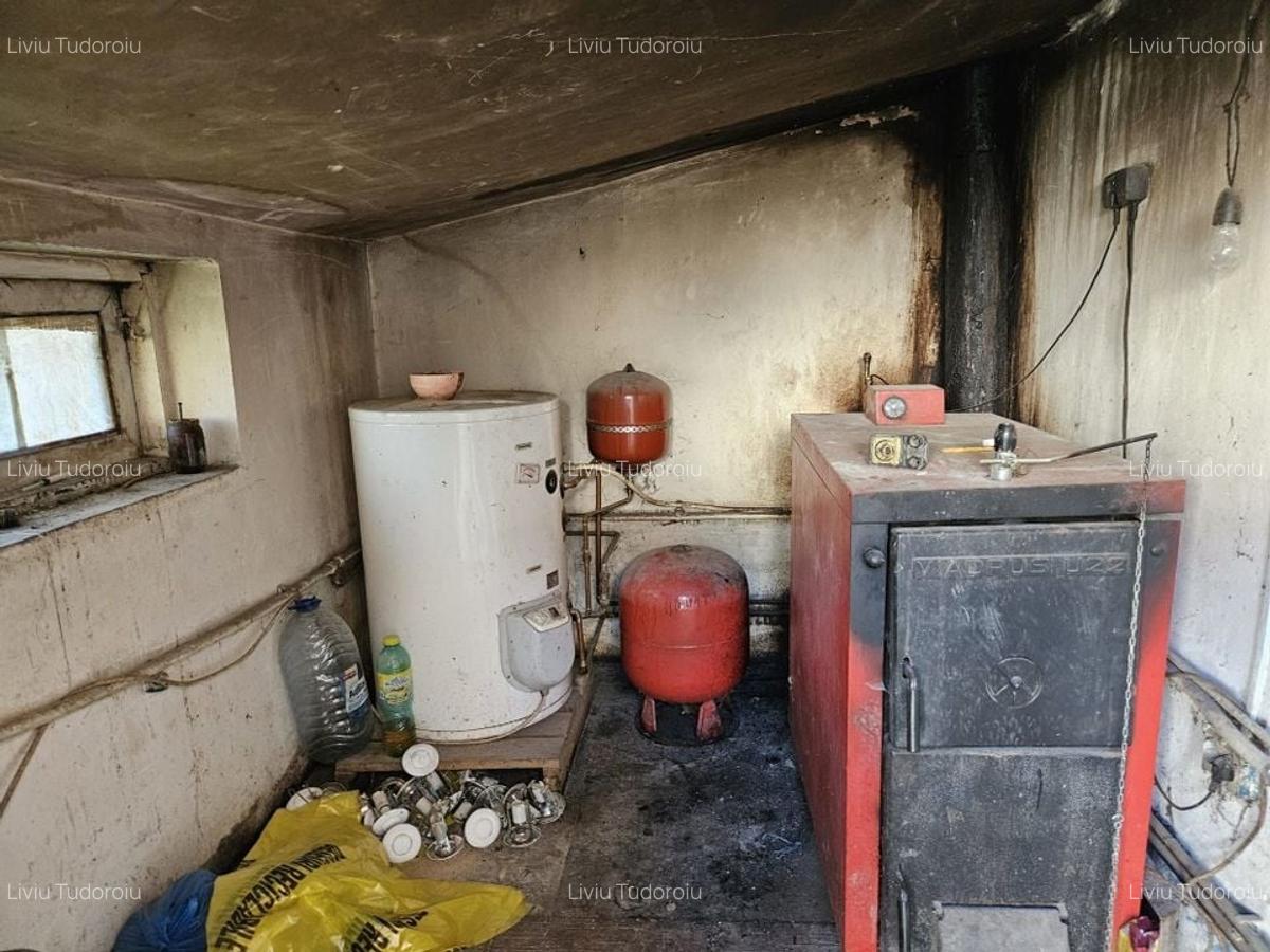 Casă de vânzare în Golești – locație excelentă lângă muzeu - 12