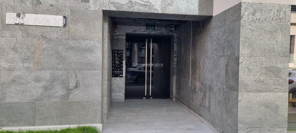 Apartament cu 3 camere decomandat în P-ța Unirii - 1