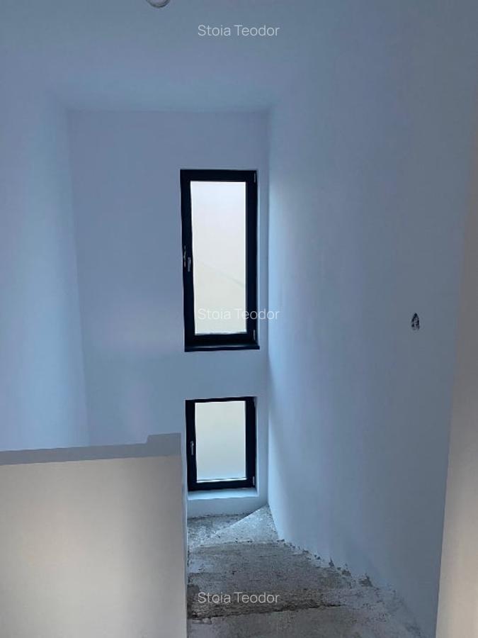 Casă de vânzare în Mediaș 4 dormitoare și curte generoasă - 4