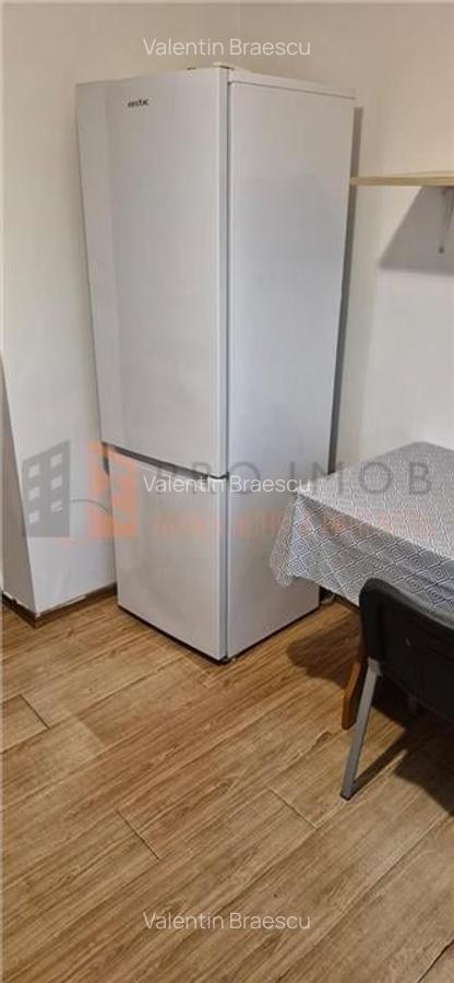 Apartament 2 camere cf 1 semidecomandat zona Micro 3 - 10