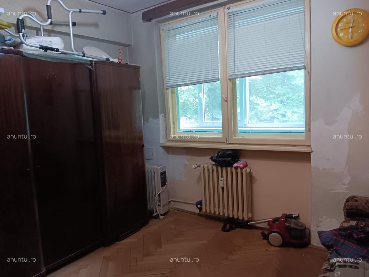 Caminului, Gara de Est - 10