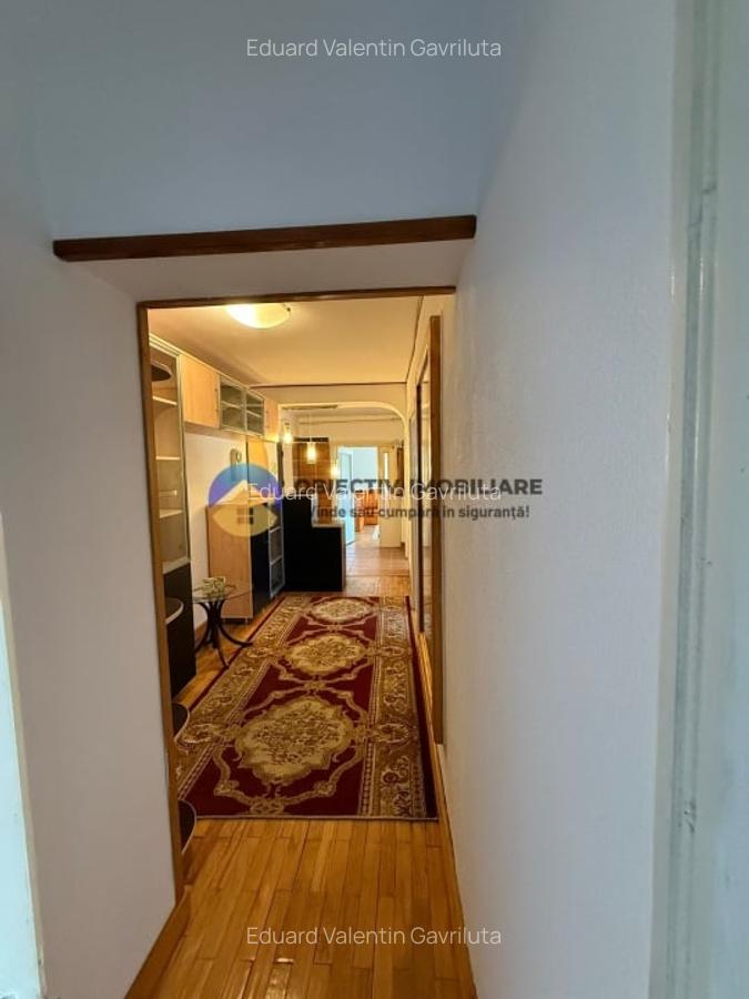 Apartament 3 camere spatios - zona 1 Mai - 6