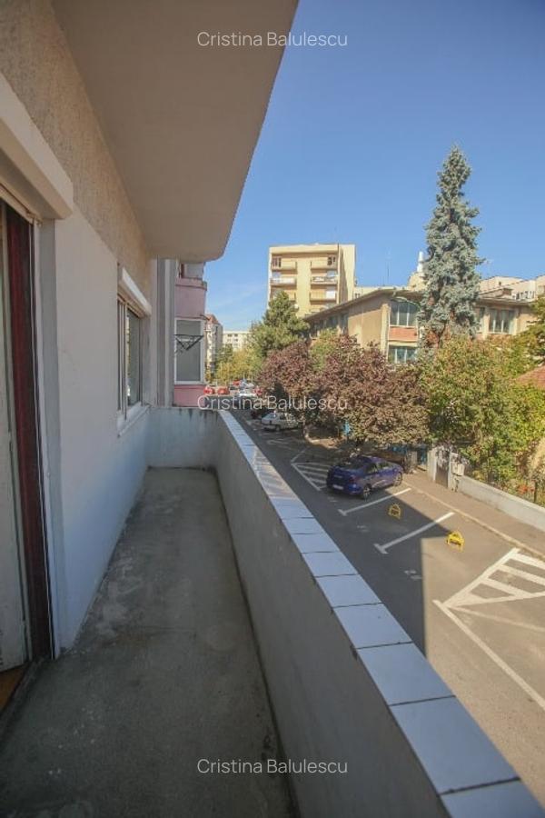 Apartament cu 3 camere decomandat în Centrul Civic - 14