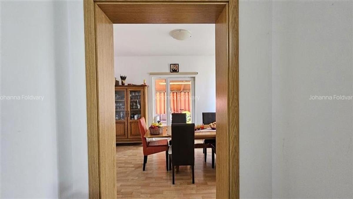 Casă cu 4 camere în Dumbrăvița - 16