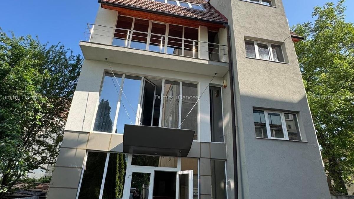 BRASOV, Cartier Florilor-Craiter, Cladire de birouri D+P+2E+M si teren 310 - 1