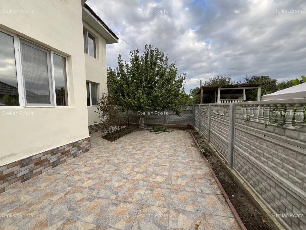 Exclusivitate! Casa 3 camere, partea dreapta, Valu lui Traian! - 2