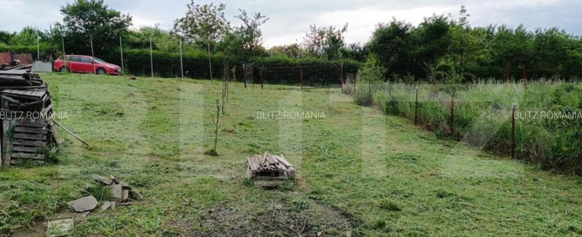 Teren intravilan, de vanzare, 1250 mp+ cabana, zona Valea Gh - 9