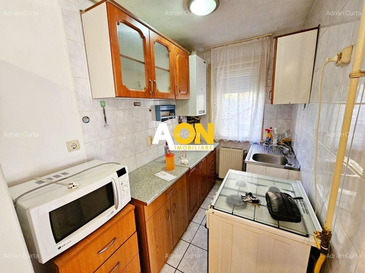 Apartament 3 camere, etaj 1, Cetate, aproape de Parcul Unirii - 2