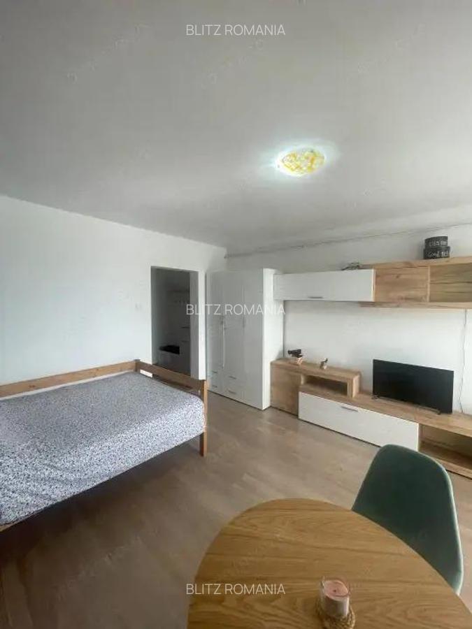 Oportunitate! Garsoniera, 28mp, balcon 6mp, etaj 9,zona Vivo - 1