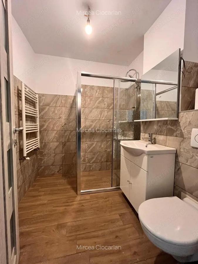 APARTAMENT CU 2 CAMERE NEMOBILAT IN ZONA TORONTAL LA 300 EURO - 1