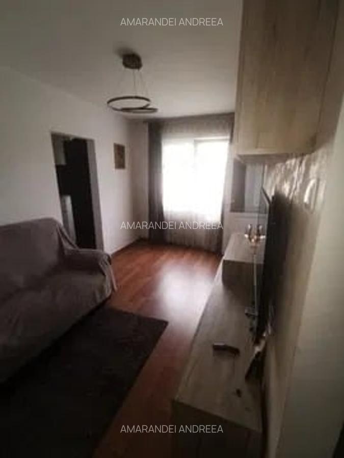 Apartament cu 2 camere, etajul 2/4 zona Podu de Piatra - 5