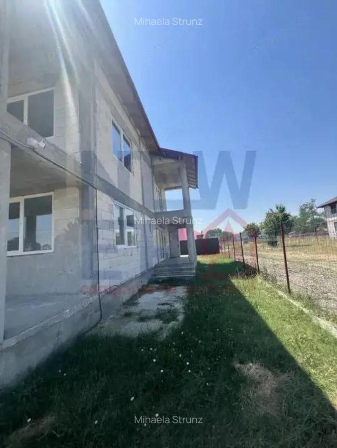 VILA DE VANZARE CORBII MARI - 2