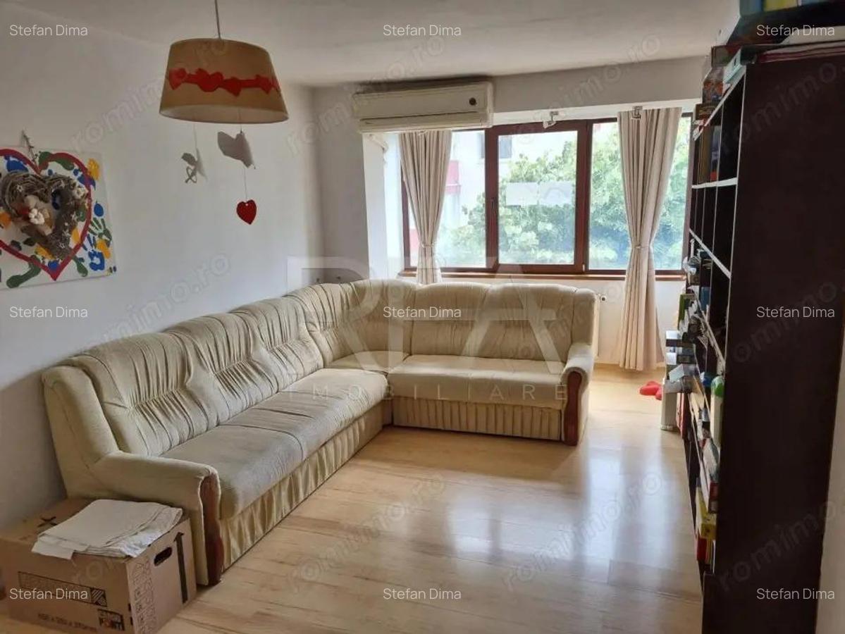 Apartament 3 Camere , Decomandat , Alexandru Obregia - 1