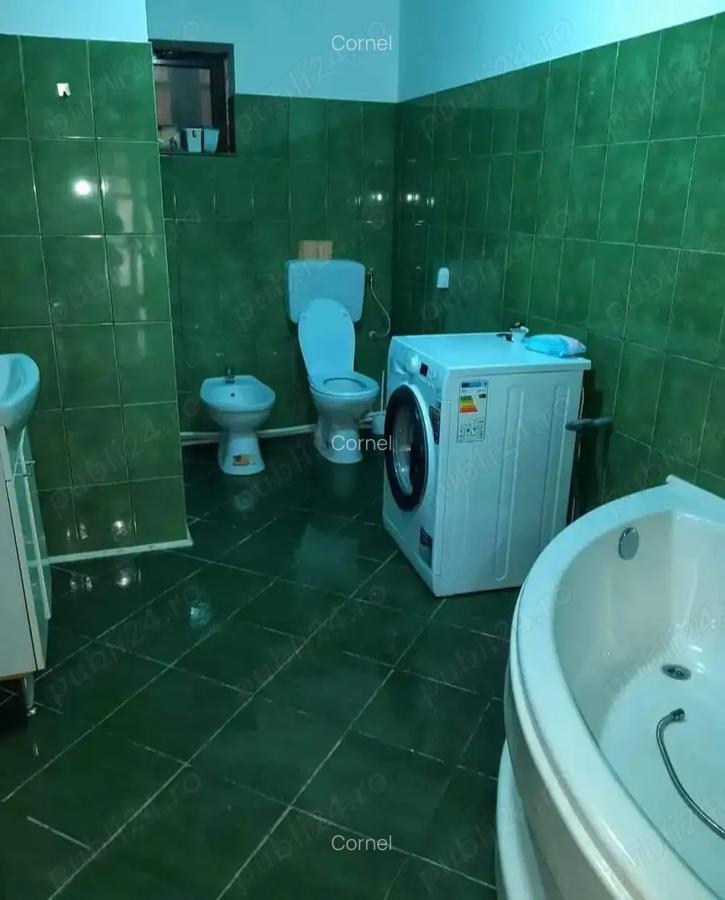 Casa de vanzare 6 camere - 9