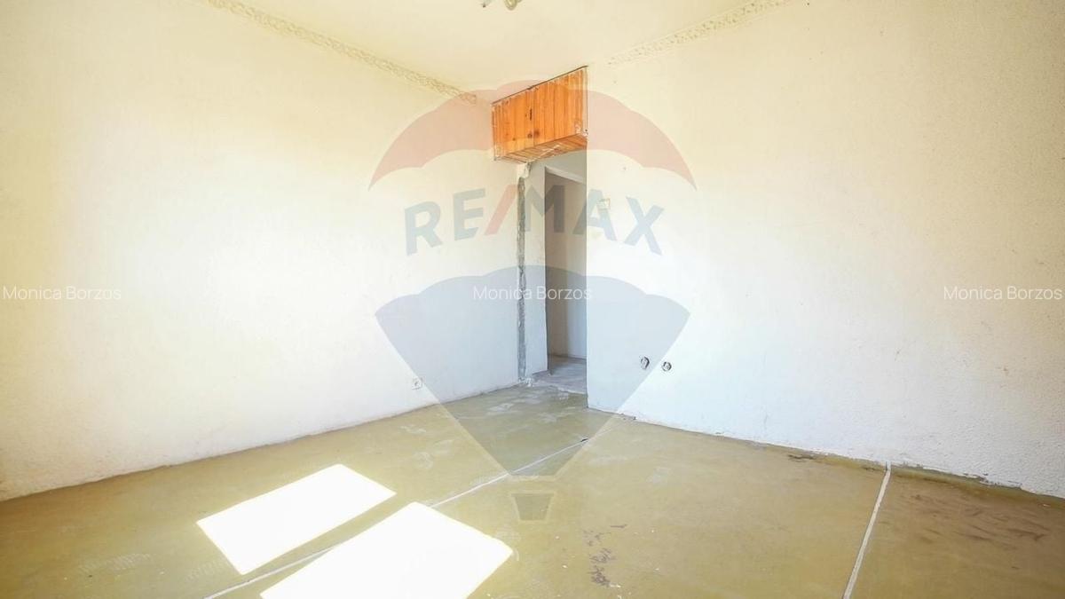 Apartament cu 2 camere de vanzare de renovat,  Bartolomeu - 6