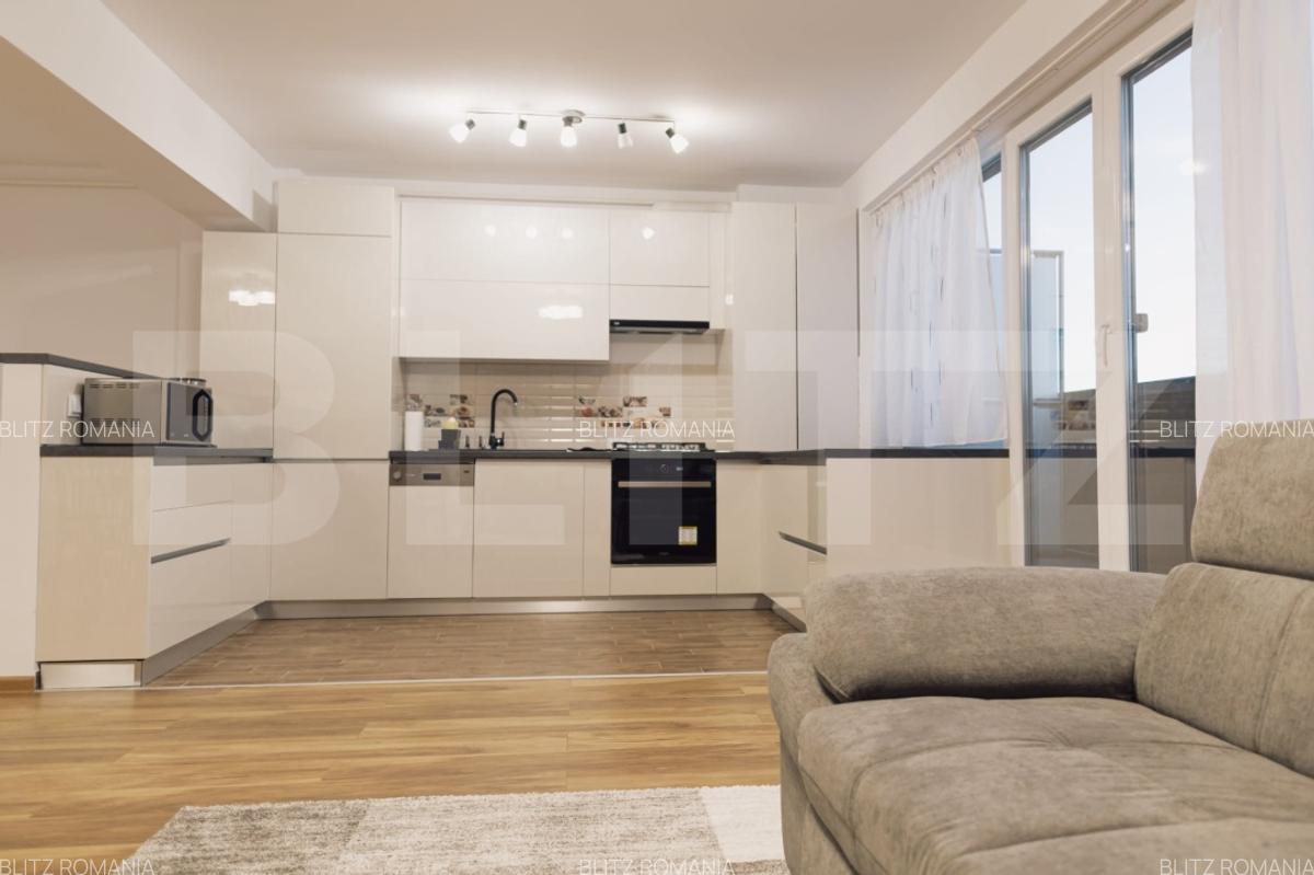 Penthouse de 3 camere, decomandat, 83 mp, 2 bai si terasa, in Tractorul, Coresi - 3