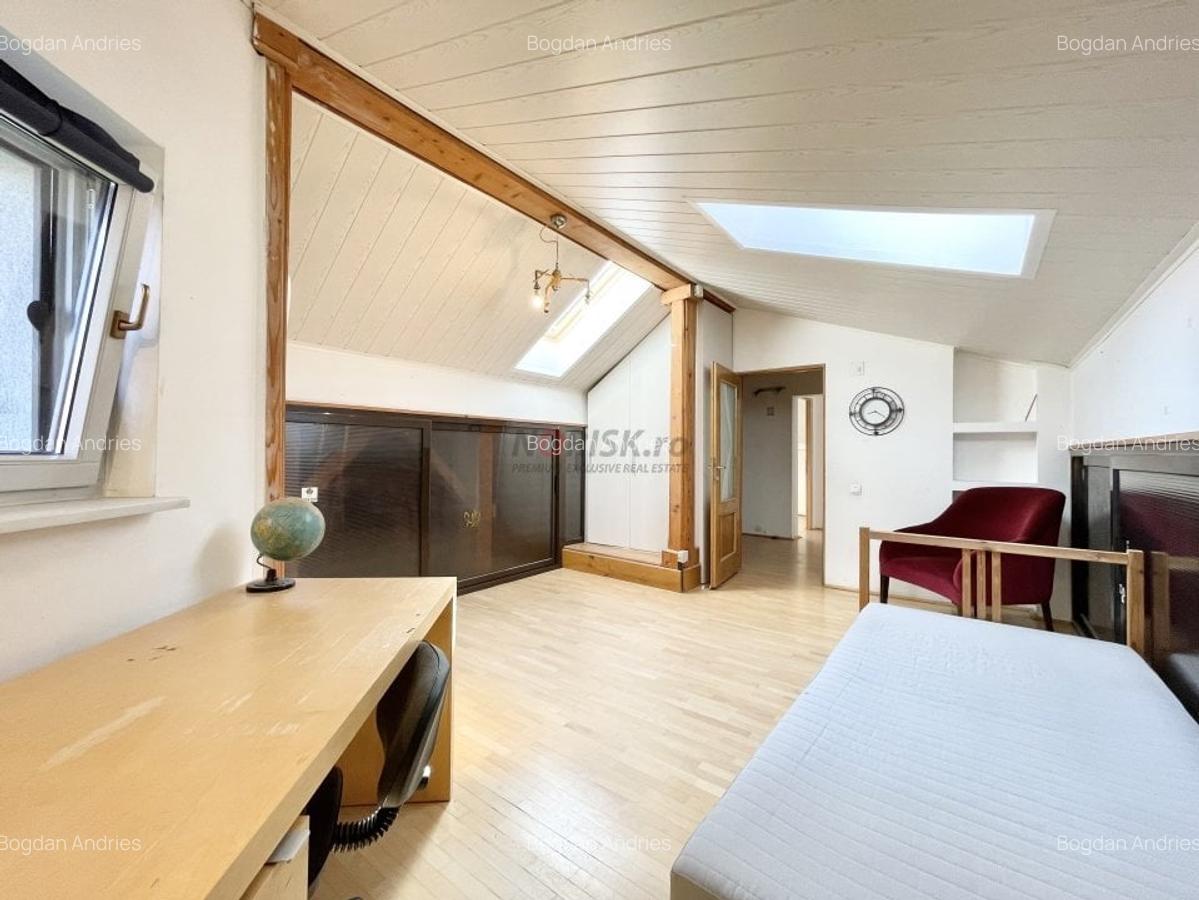 VILA 7 CAMERE 260 MP I - NORDUL CAPITALEI I Eleganta I LINIȘTE I 500 MP TEREN - 25