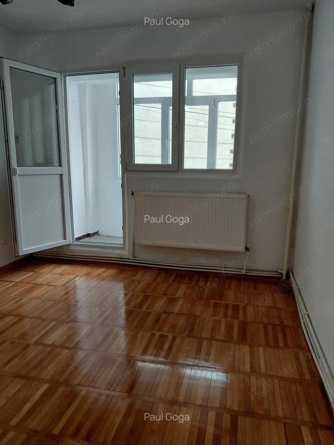 Apartament 2 camere Port, etaj 1/4 3 balcoane, centrala, geam la baie - 14