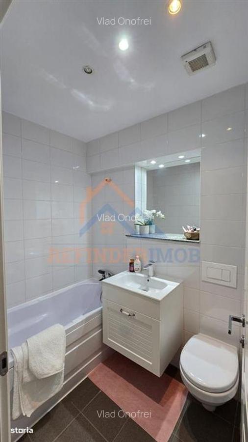 1 Camera, Dristor, 2012 - 5 1 Camera, Dristor, 2012 - 5