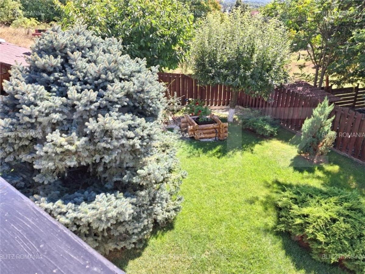Vila exclusivista, zona Plopii fara Sot, garaj crama finisare si utilare de top - 11