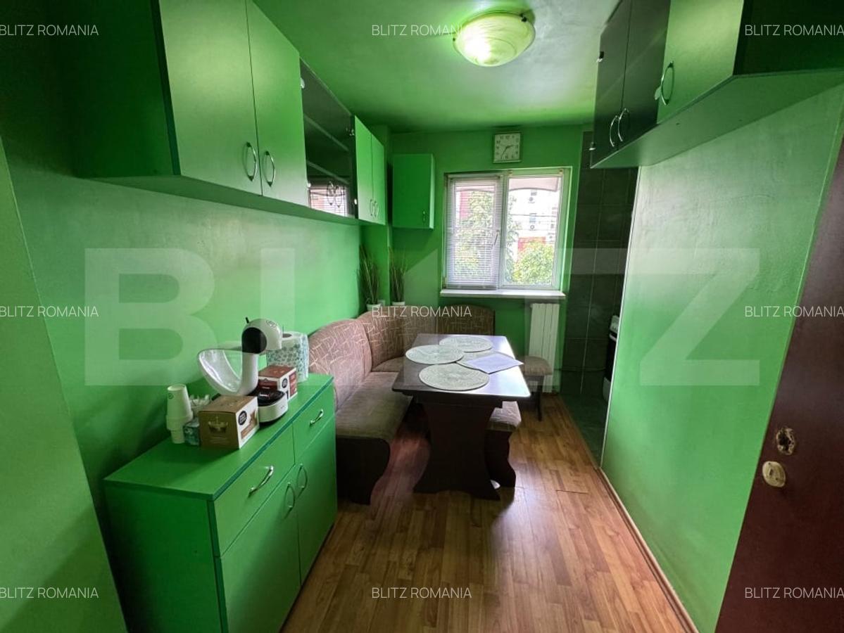 Apartament de vanzare, cu 3 camere, 65mp, zona Materna - Craiovita noua - 4