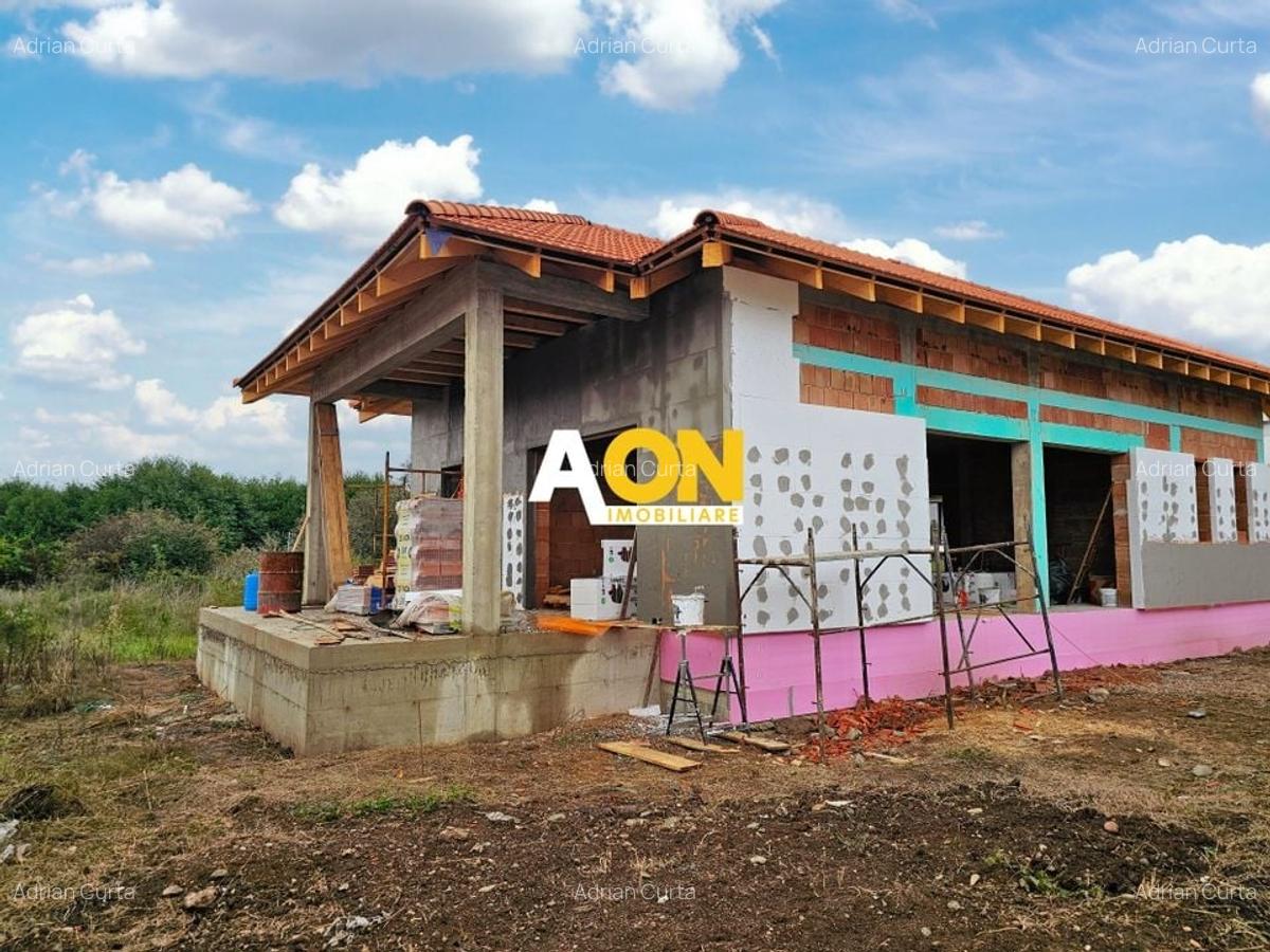Casa nouă 123 mp utili, semifinisată, 535 mp teren, pod mansardabil - 2