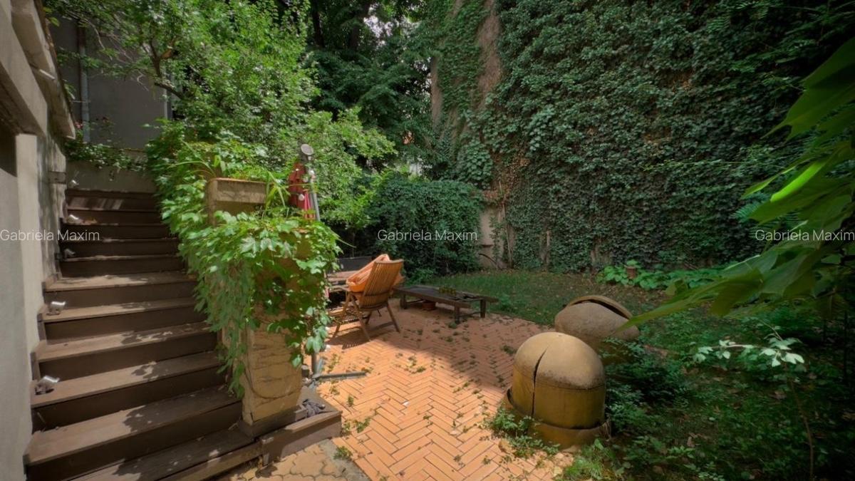 Apartament cu 5 camere semidecomandat în Moșilor - 14