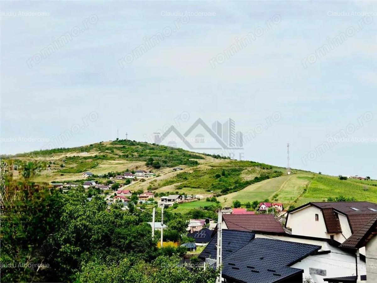 Casa de vanzare cu priveliste frumoasa - 16