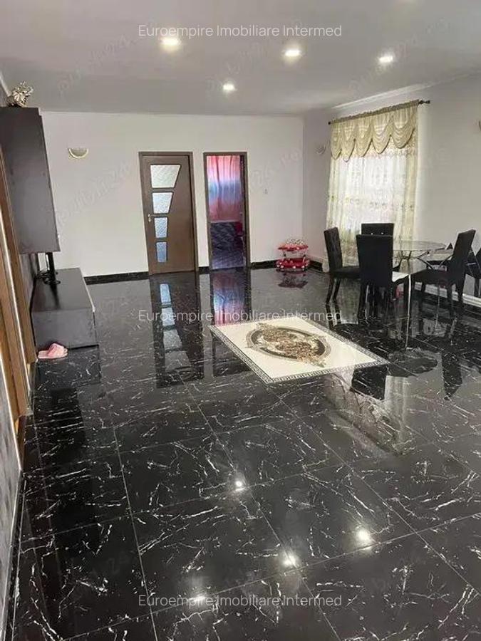 Casa 4 camere de inchiriat zona Palazu Mare - 6