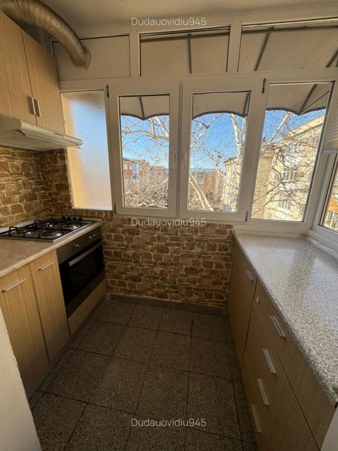 Închiriere apartament decomandat - 3