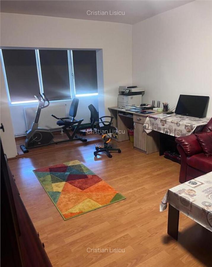 Decomandat 3 camere cu vedere pe 3 parti - 5